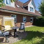Haus Szameit, Whg 1 *